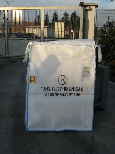 Contenitore flessibile per fanghi industriali e solidi pericolosi