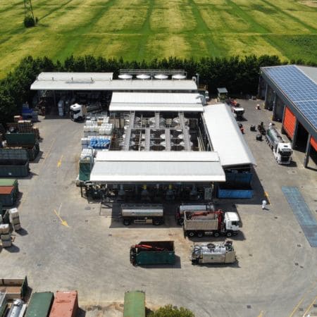 impianto Montieco visto dall’alto con veicoli e aree di stoccaggio